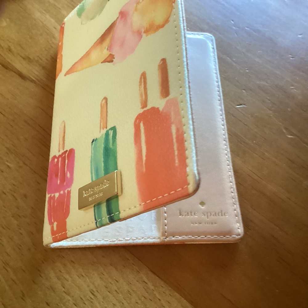Kate Spade Passport Cove